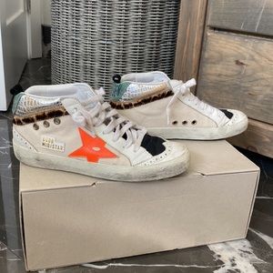 Golden goose mids w/ neon star